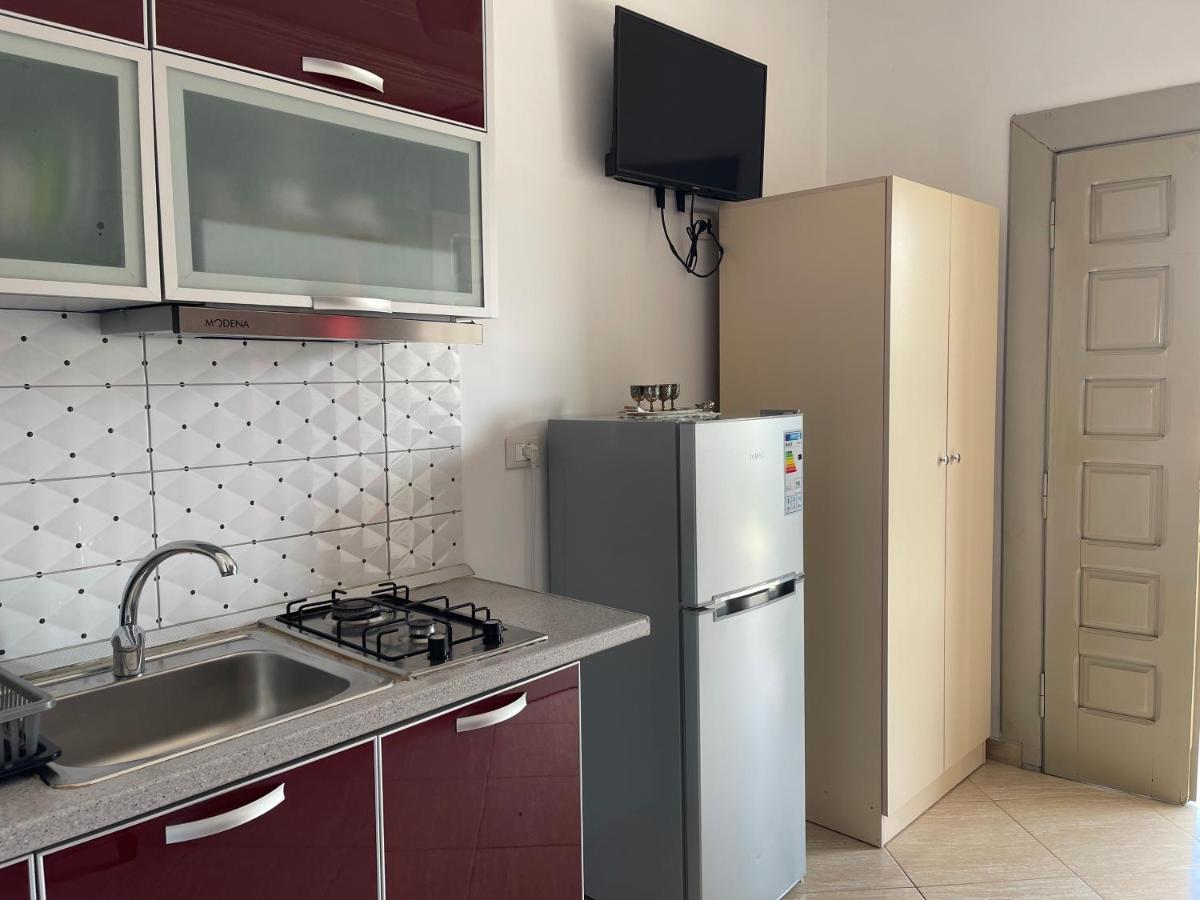 VlorëKristeoアパートメント エクステリア 写真