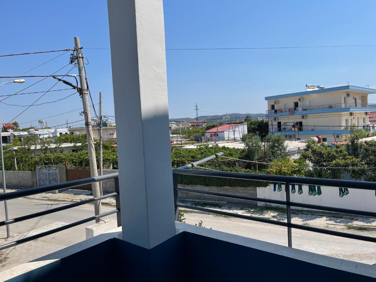 VlorëKristeoアパートメント エクステリア 写真